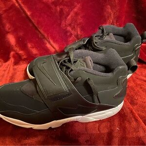 Nike Black and White Men's Shoes